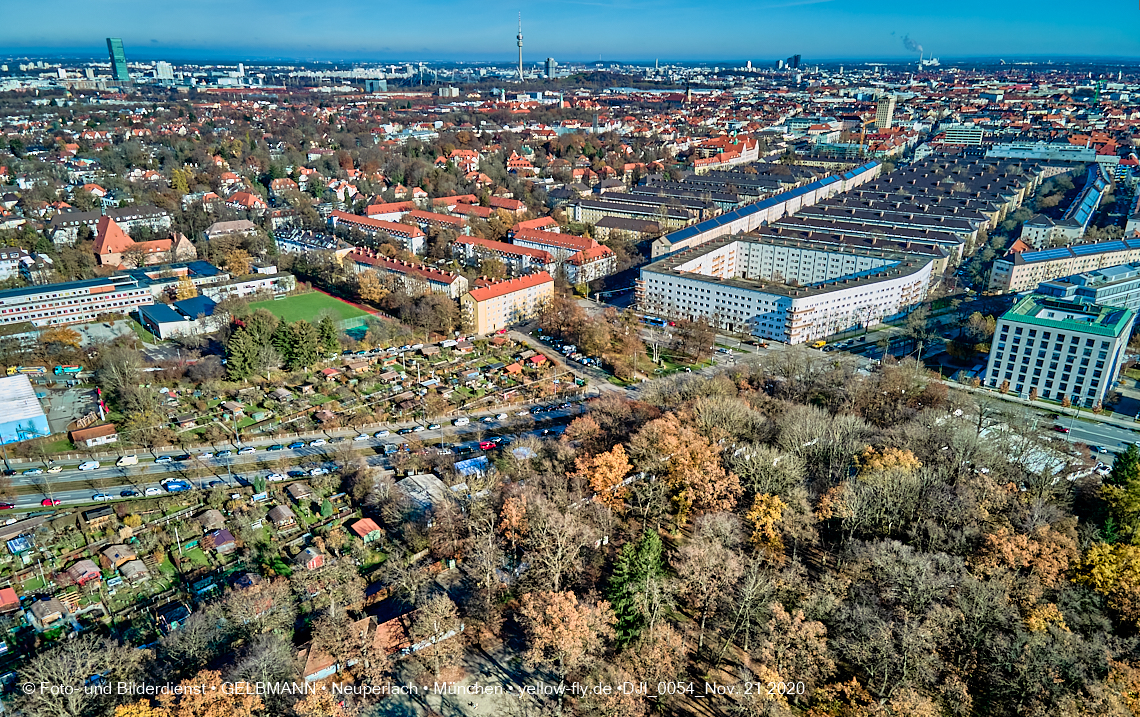 21.11.2020 - Hirschgarten mit Paketposthalle in München